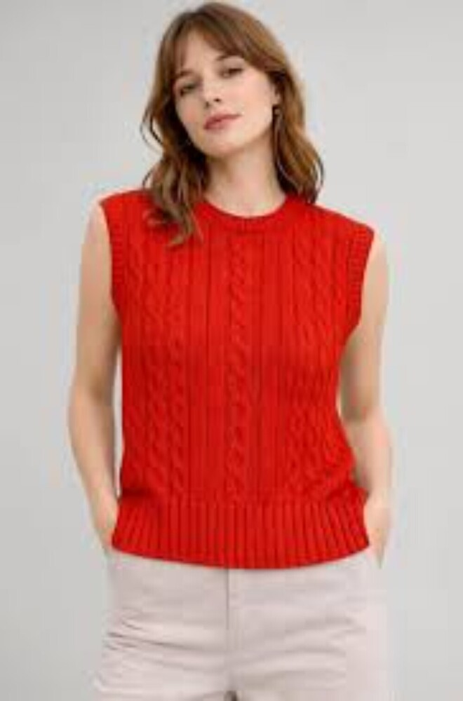 Ladies Sleeveless Woolen Sweater