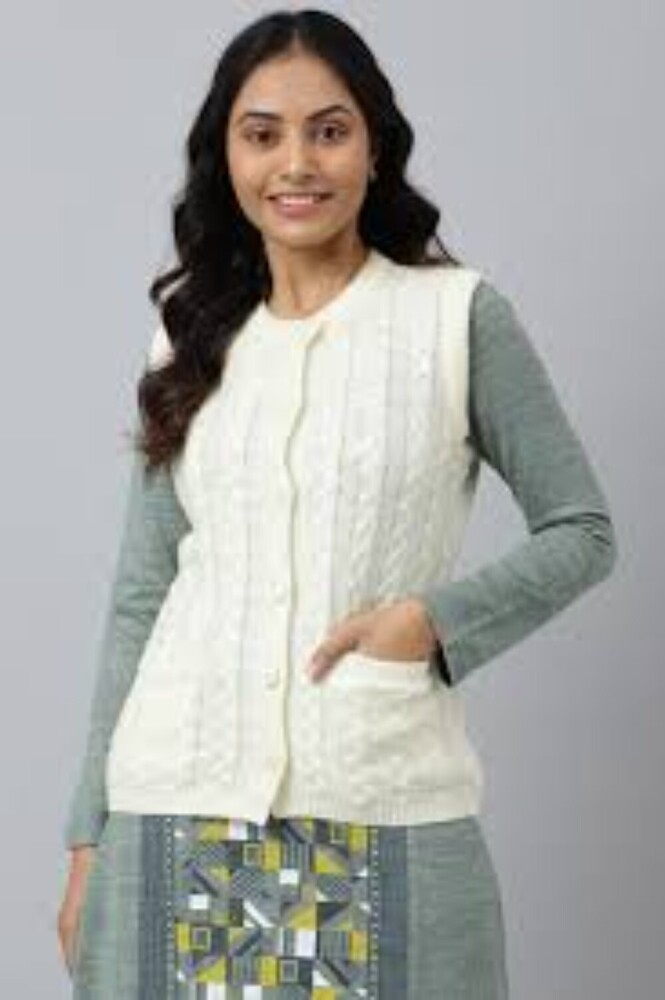 Ladies Sleeveless Woolen Sweater