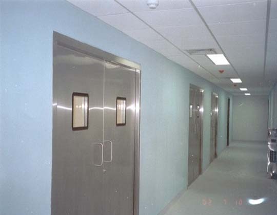 STAINLESS STEEL SWING DOOR