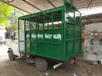 Animal Catcher - Mild Steel, 8-10ft X 5-6ft X 6-8ft, Green | Powder Coated, Anti-skid Flooring, Slotted Ventilation, Lockable Rear Door