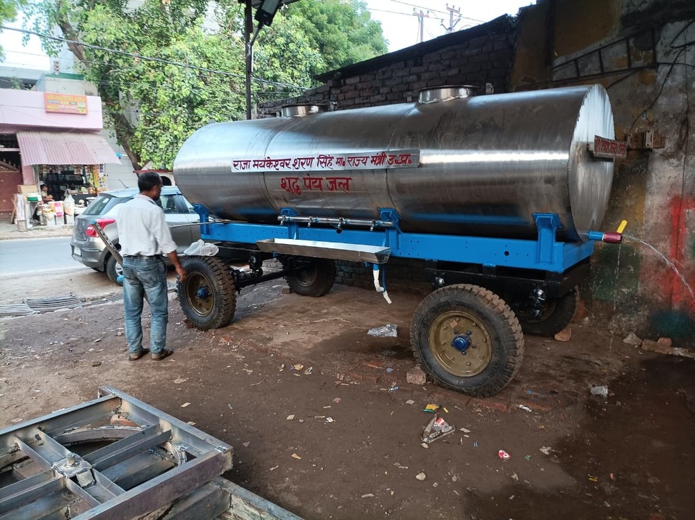 Hydraulic Water Tankers