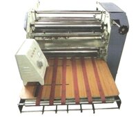 Paper corrugated roll to sheet machine