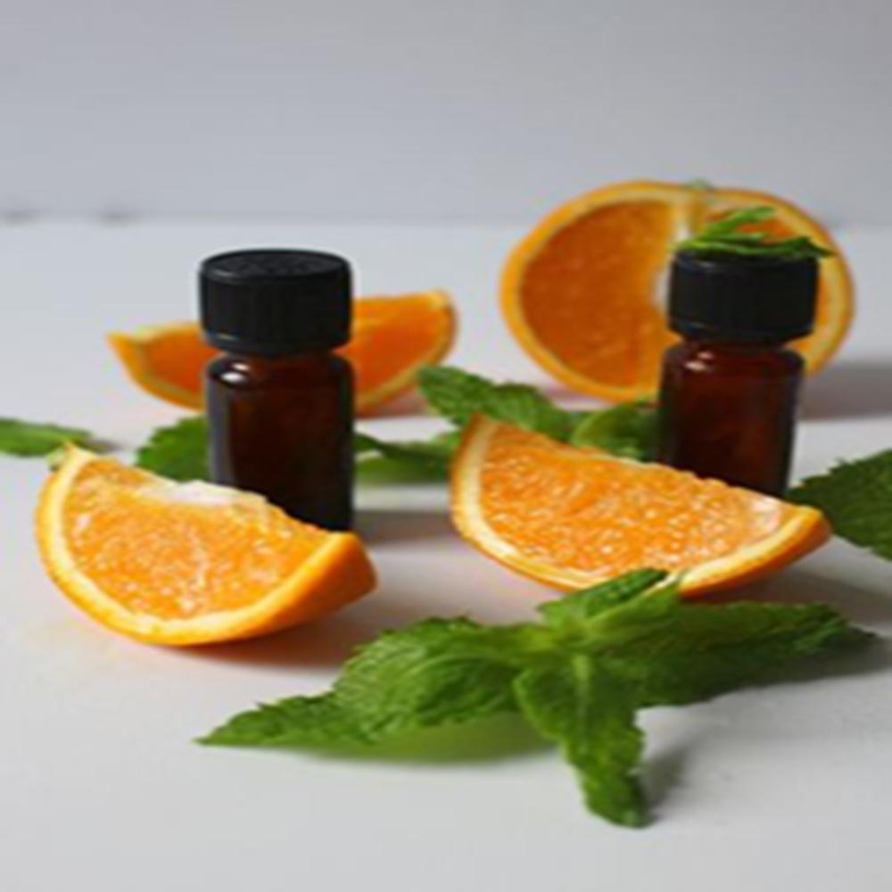 Orange Oil - 1-200 Kg, Hdpe/aluminum | Bright, Juicy Aroma For Fragrance, Cleaning, And Cosmetics, >98% Purity