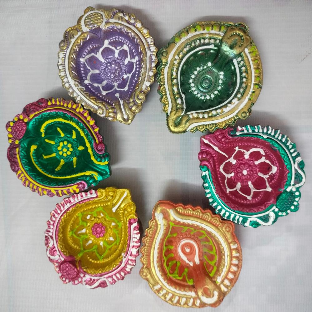 Decorative Diya Set - Design Type: Handcrafted Floral Traditional