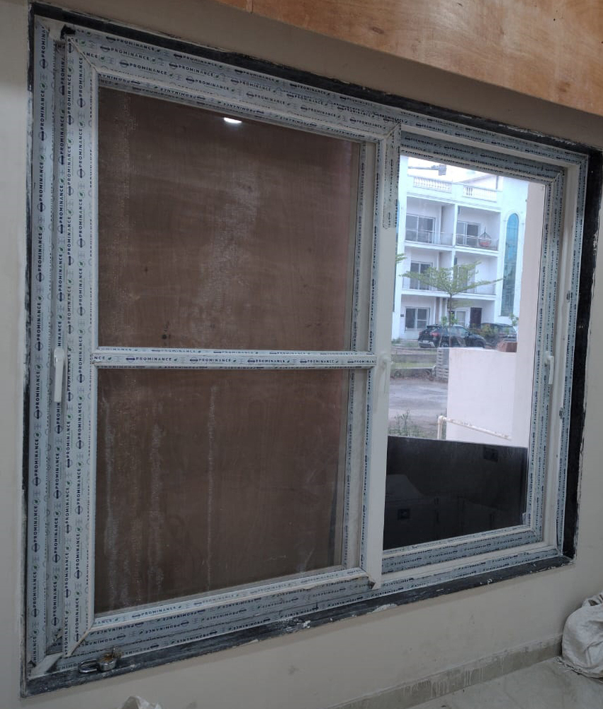3 Track Slider Window