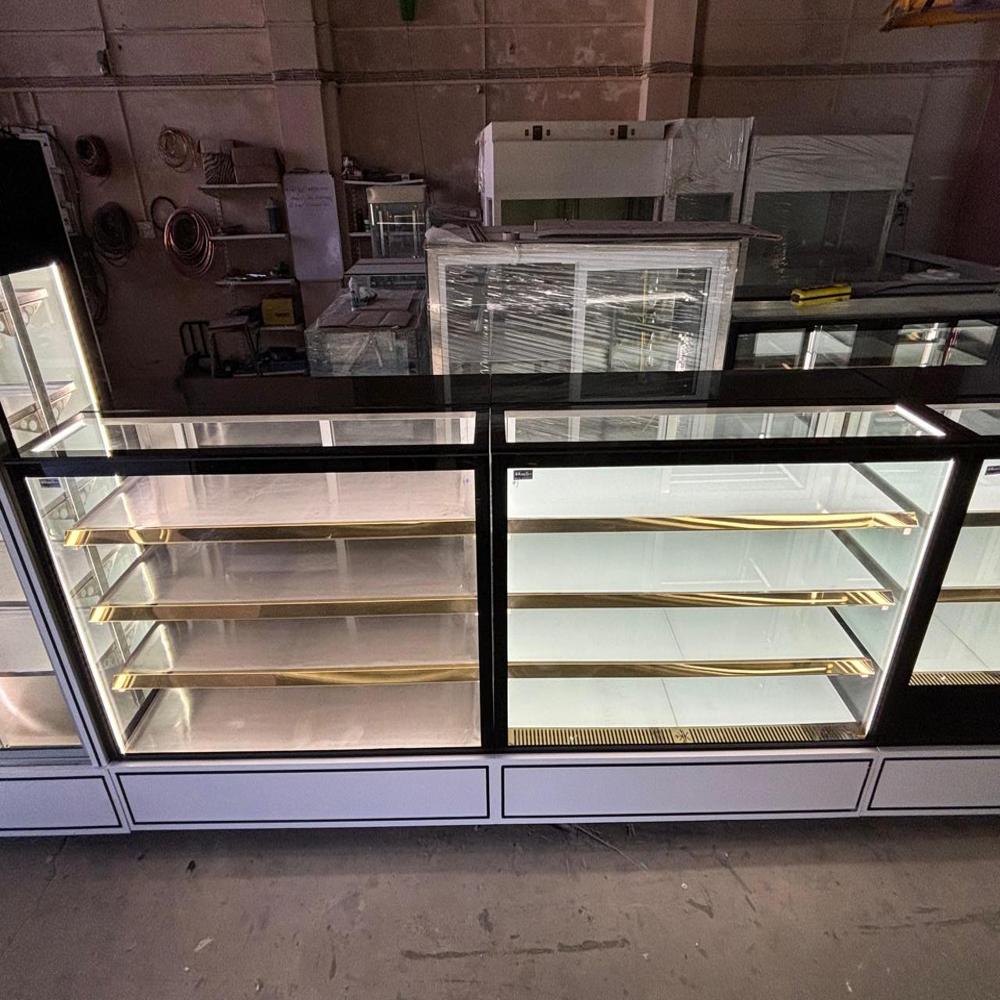 Sweet Display Counter Corian With AC