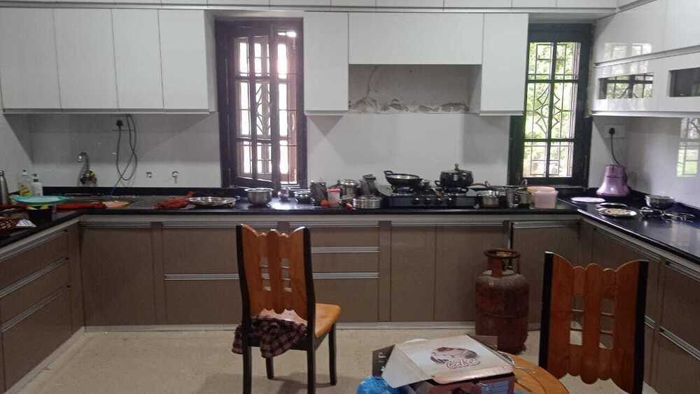 U Shape Kitchen
