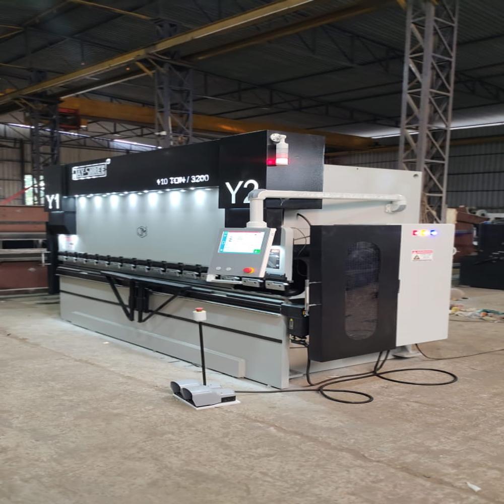 CNC PRESS BRAKE MACHINE