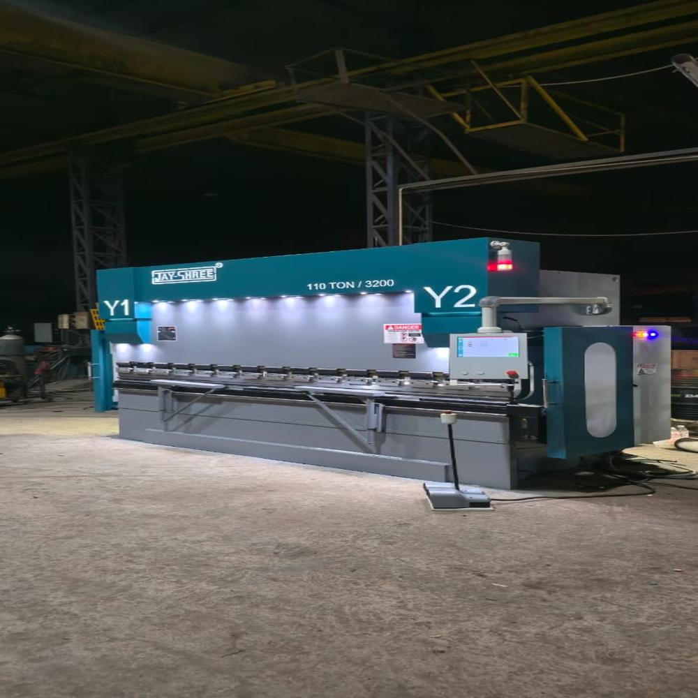 CNC PRESS BRAKE MACHINE
