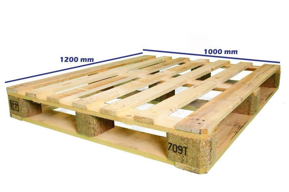 Heavy duty wooden pallet