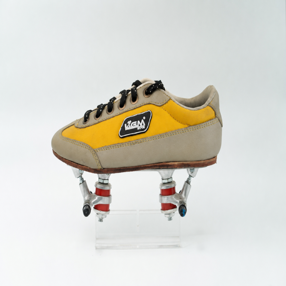 Aluminium Frame + Quad Skate Shoe - <b>ski Boot</b>: Ankle Boot