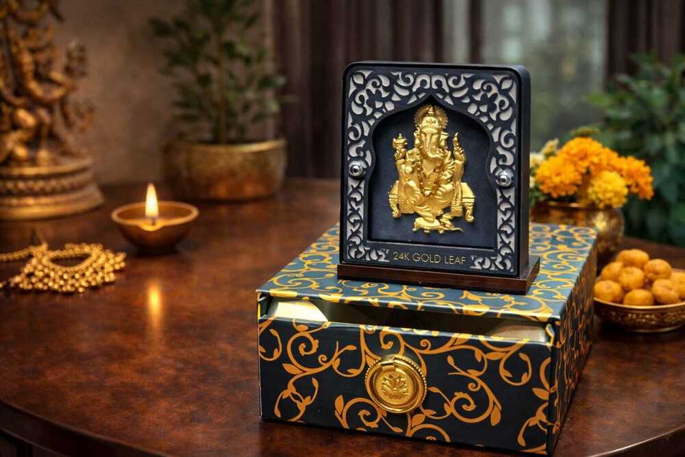 24k Gold Leaf Stand