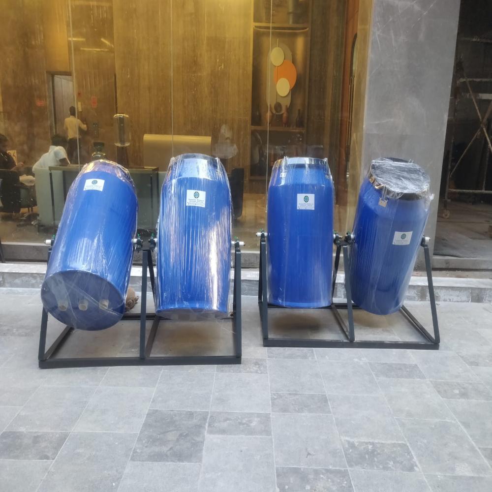 40 Kg Manual Rotating Twin Drum Composter - Color: Blue