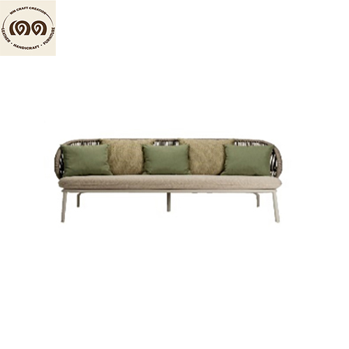 Nuta Sofa