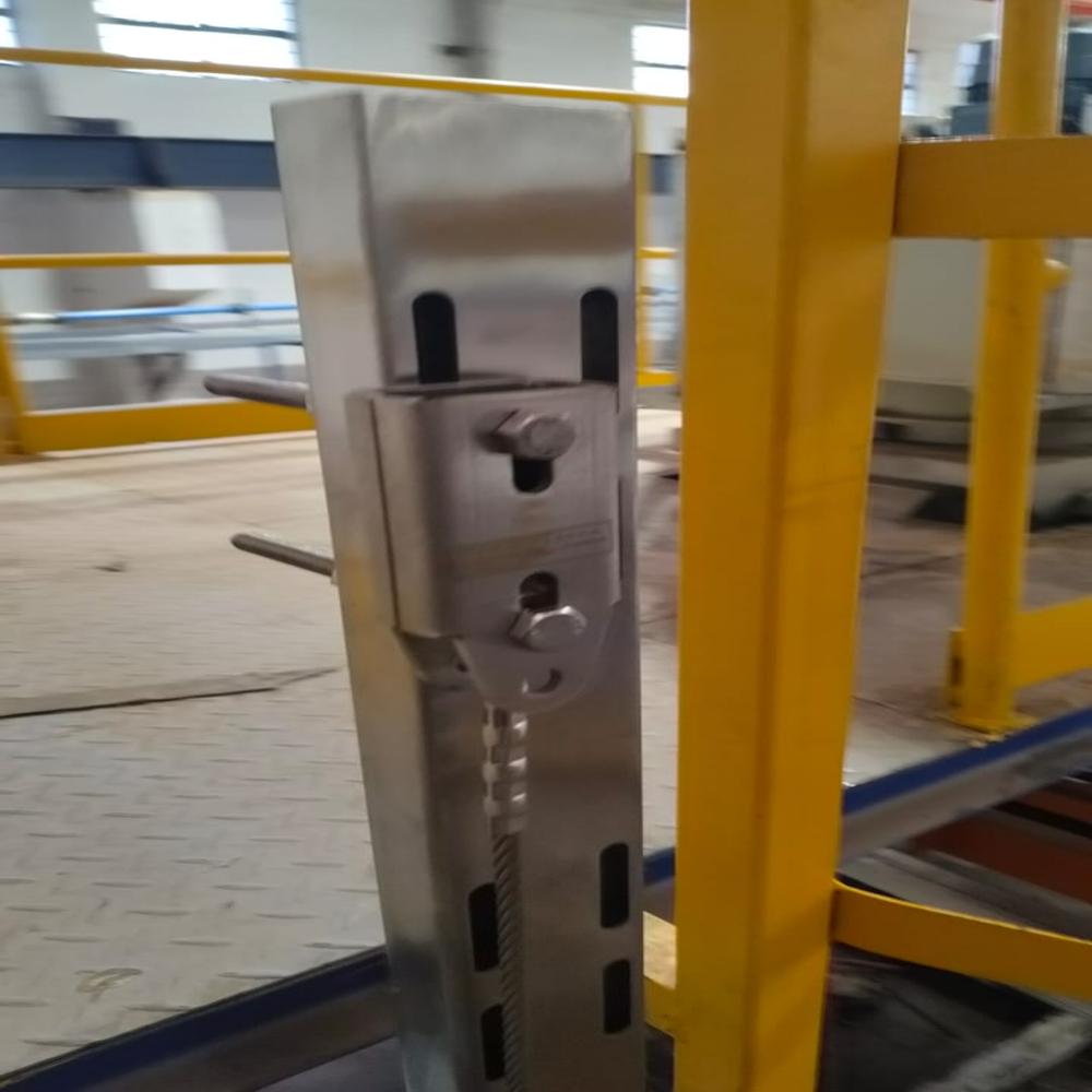 Vertical Lifeline System For Ladders, Fixed System