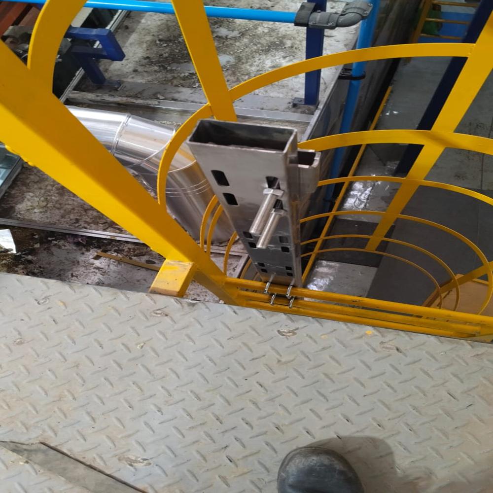 Vertical Lifeline System For Ladders, Fixed System