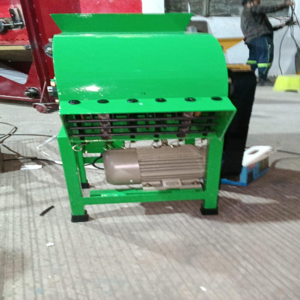 Leaf Shredder Machine - Material: Metal