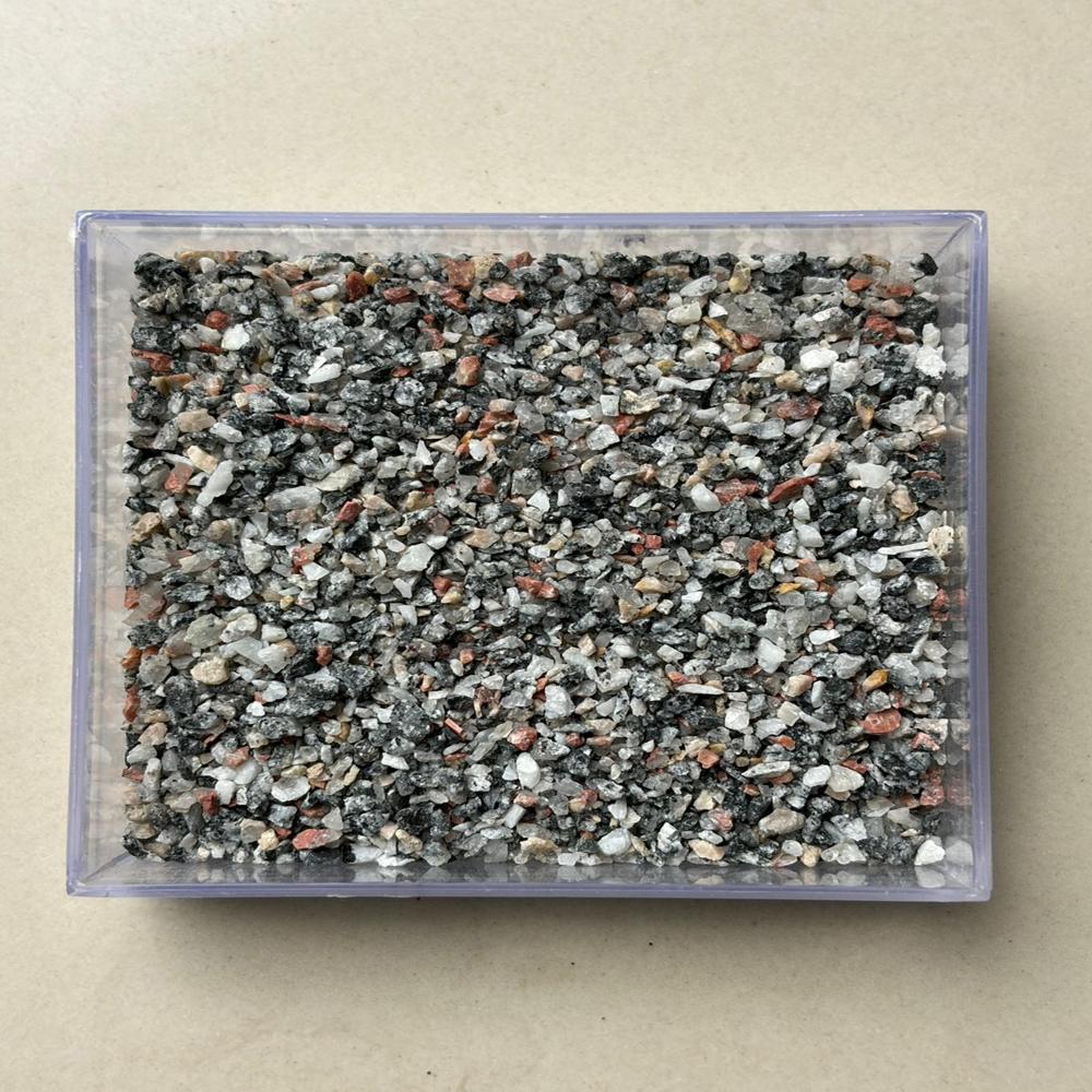 Ashen Rose Granite Crushed Stone Chips for Resin Bound Flooring and Garden Landscaping Aggregates