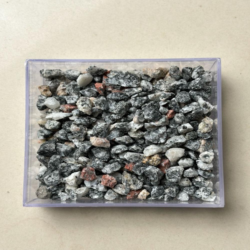 Ashen Rose Granite Crushed Stone Chips for Resin Bound Flooring and Garden Landscaping Aggregates