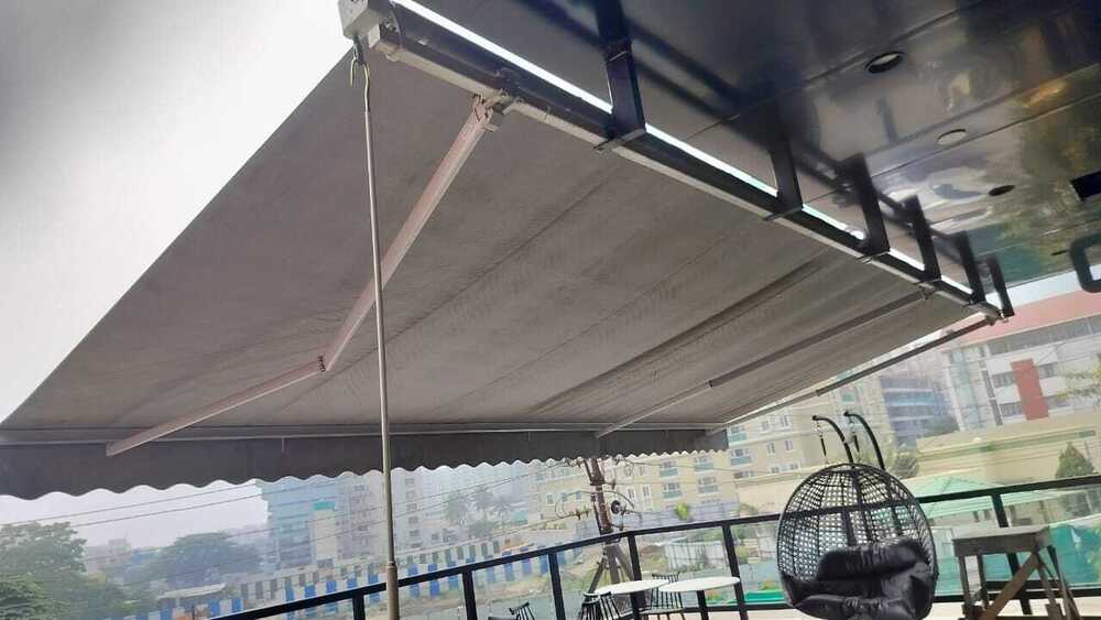 Retractable Awnings