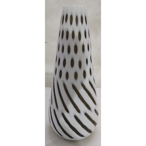 Showpiece Flower Vase