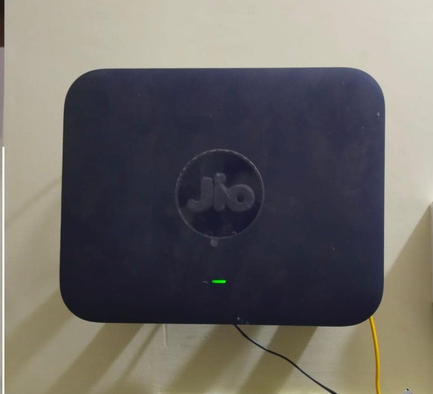 Jio Fibre Modem cum Wifi Extender