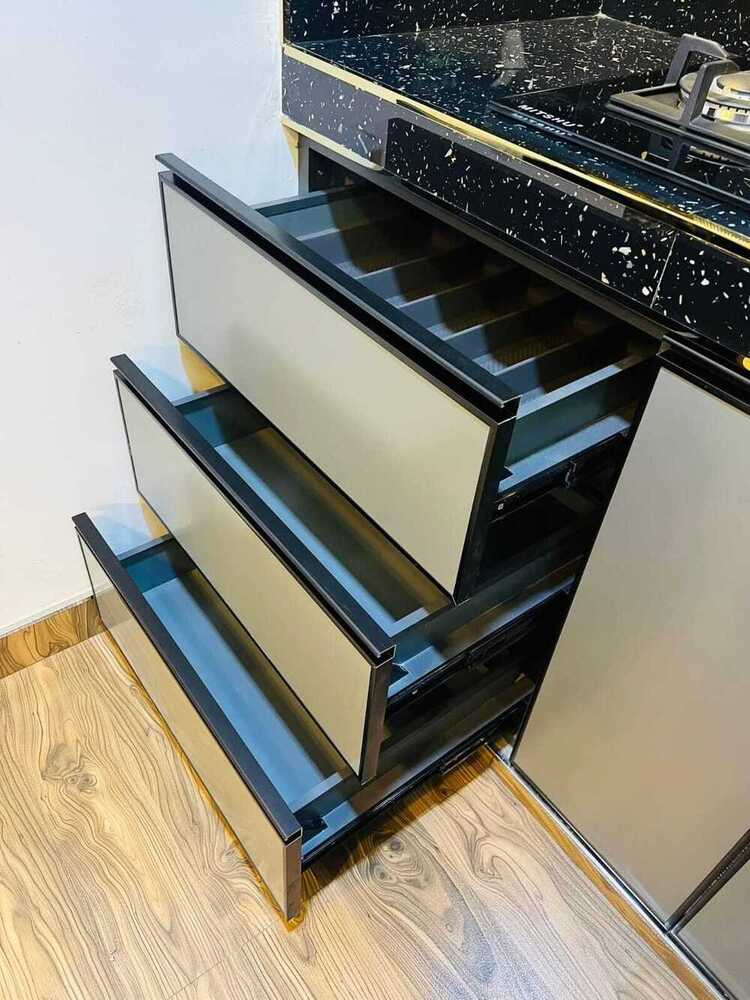 Modern Modular Kitchen Tandem Box