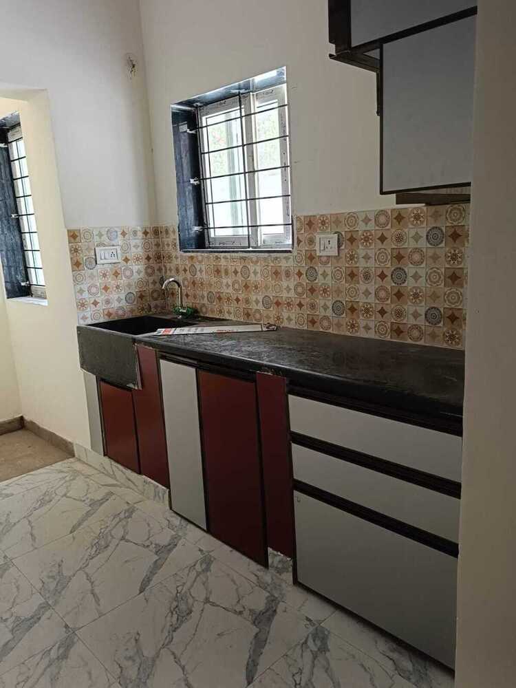Contemporary L Shape Modular Kitchen