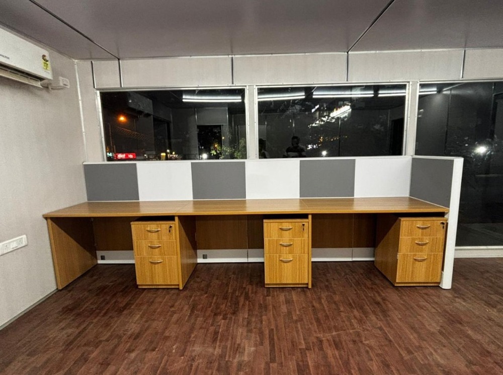 Modern Wooden Office Workstation