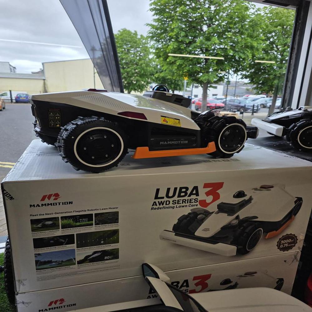 Mammotion Luba 3 AWD
