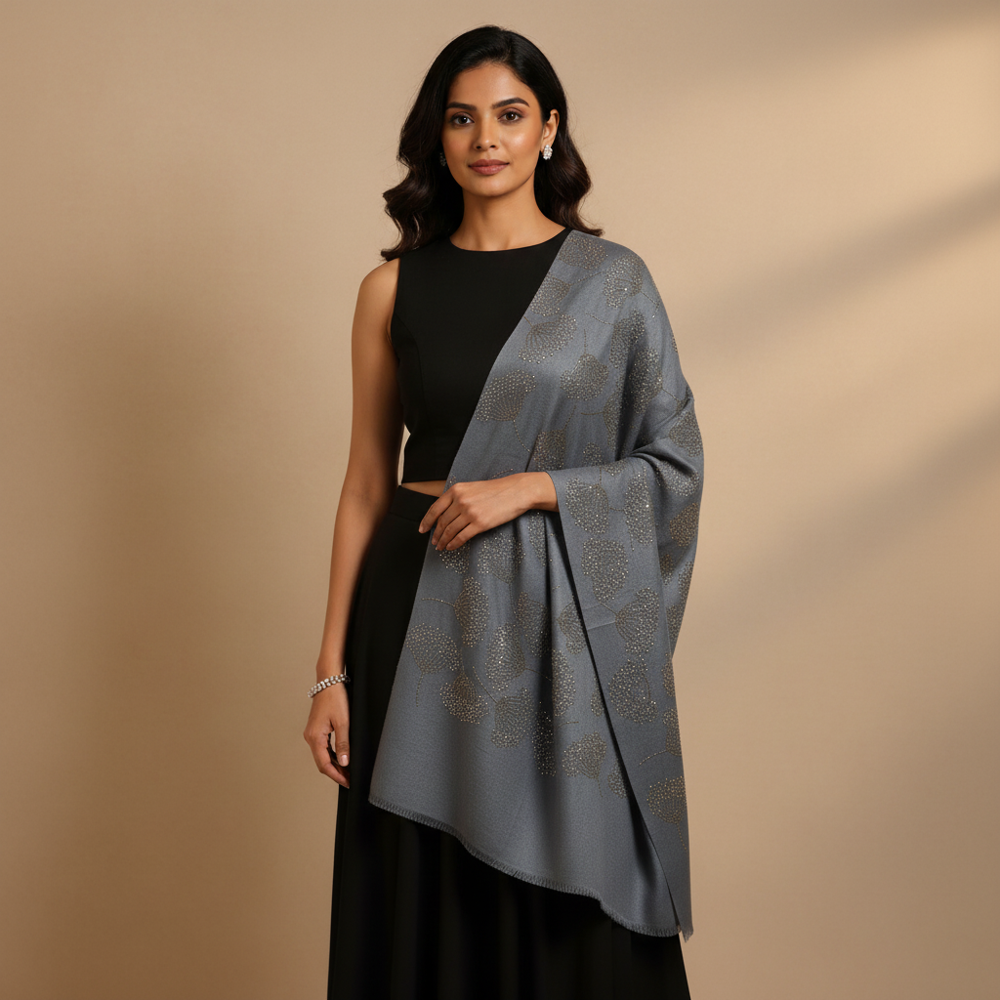 Merino wool All over swasrosvki  work stoles