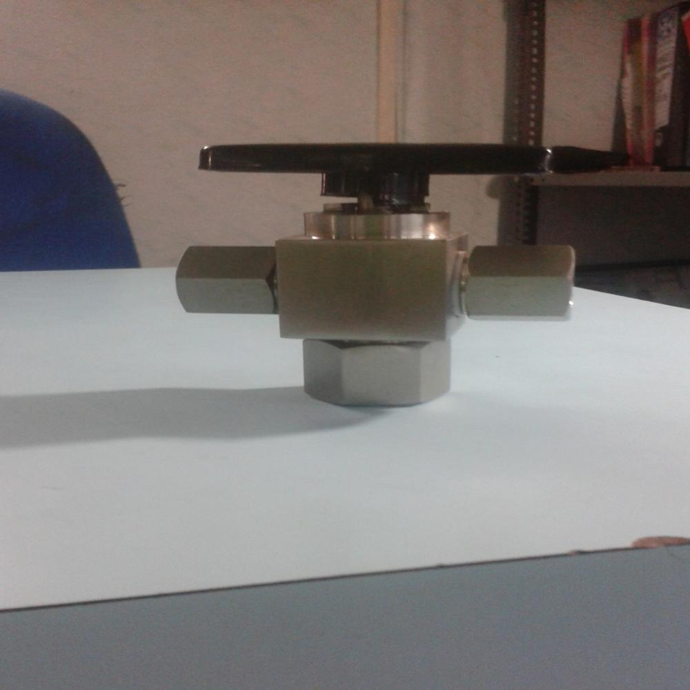 Square Type OD Three Way Ball Valve