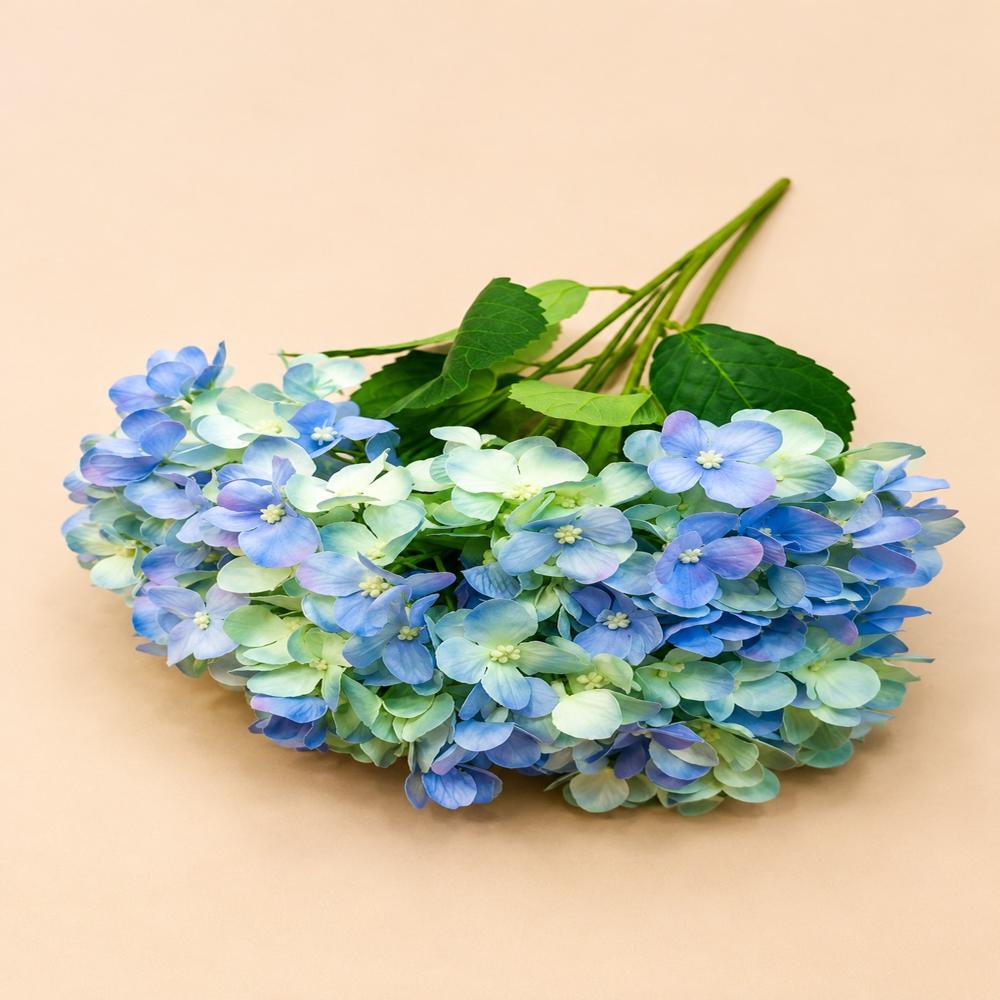 Imperial Flowers - Color: Multicolour