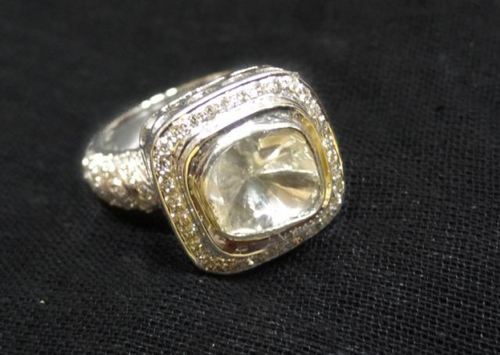 श्वेत सोने की प्राचीन कट हीरा अंगूठी