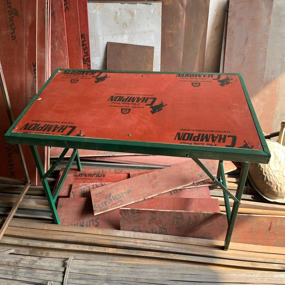 Banquet Table