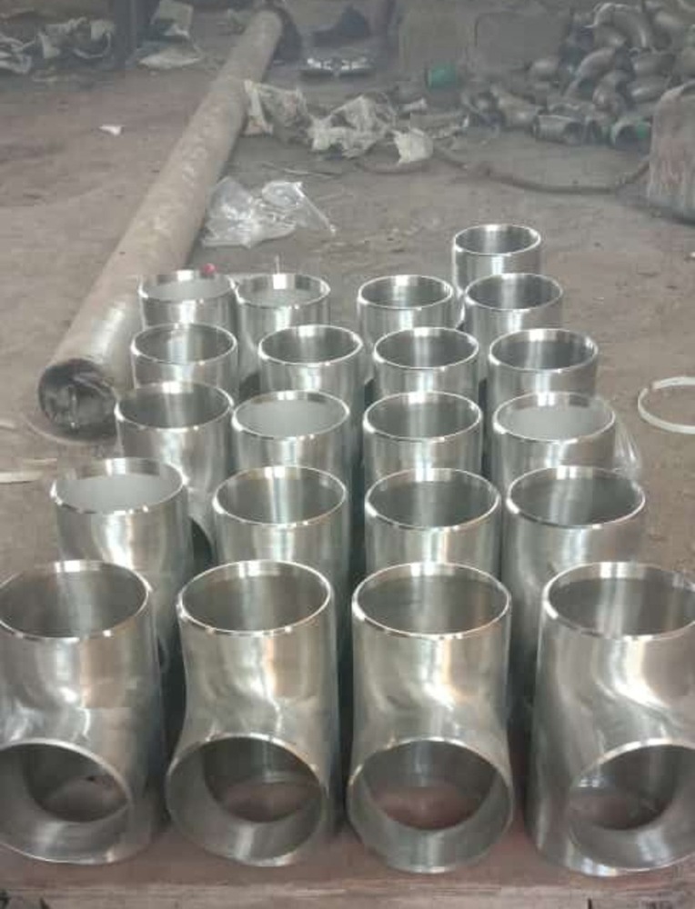 4" Nb Sch10 Equal Tee - Material: Stainless Steel