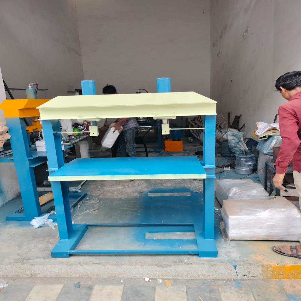 Semi Automatic Double Die Double Cylinder Papar Plate Machine