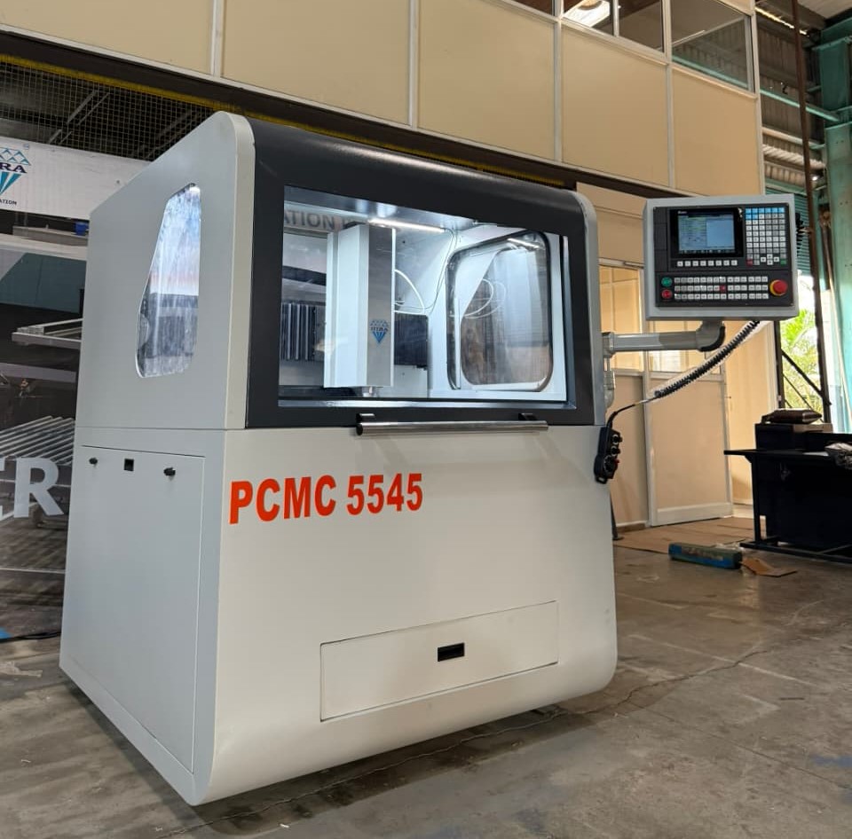 Precision Compact Machining Center - 5545 - Automatic Grade: Automatic