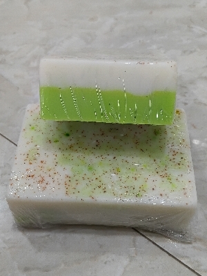 Aloevera and Rice soap (2 layer soap)