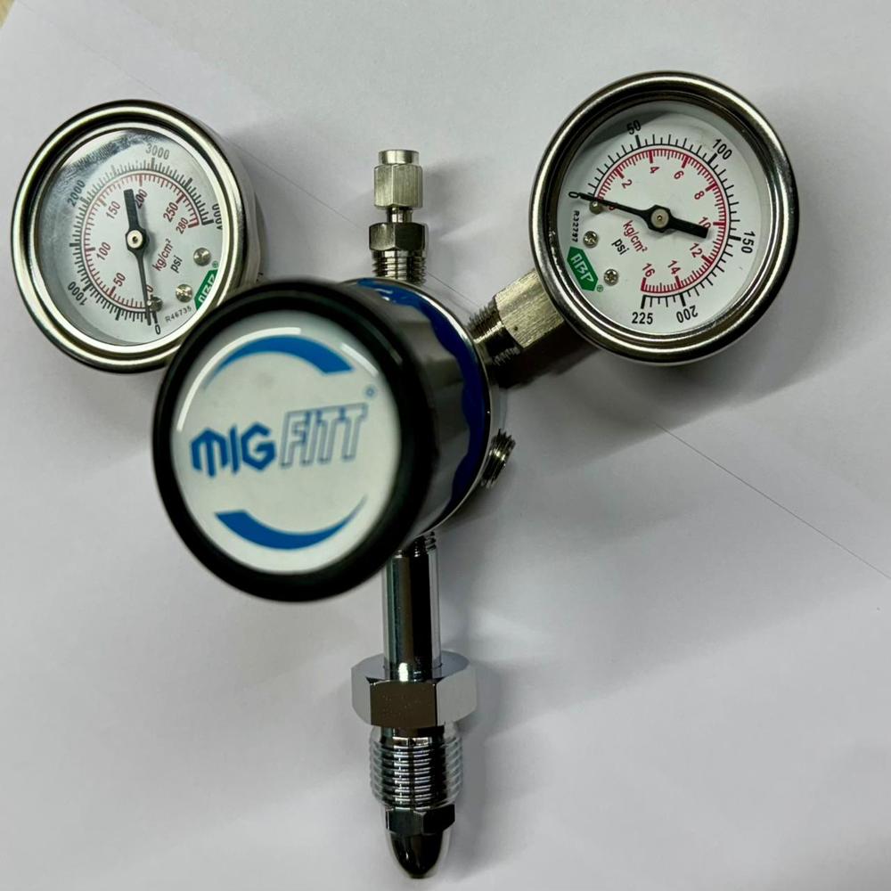 Single-Stage Gas Cylinder