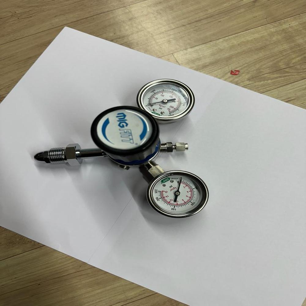 Single-Stage Gas Cylinder
