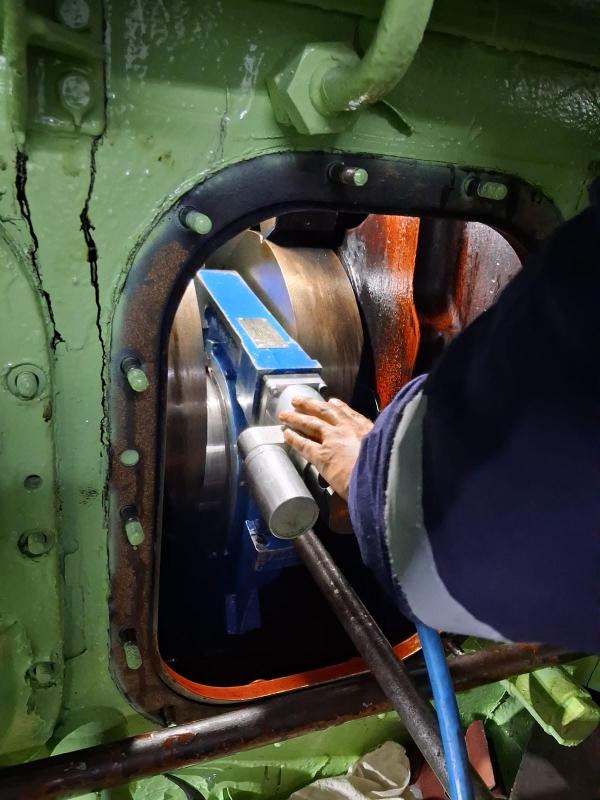 Daihatsu 8Dk32 Crankshaft Repair While Sailing | Nhava Sheva To Mundra Port - Floor Space: On-Site Service Within Existing Engine Room Dimensions
