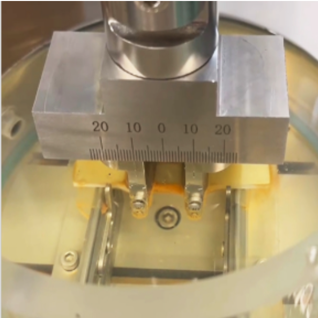 Bone Cement Four-Point Bending Fatigue Tester