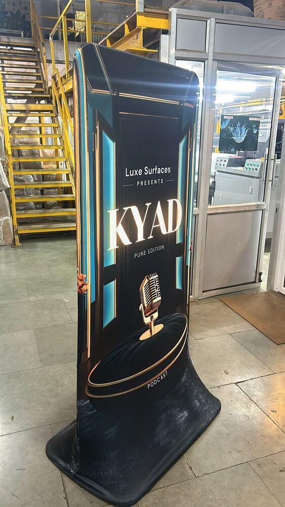 Fabric standee