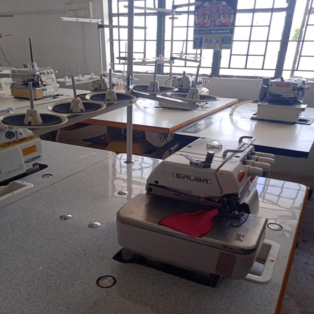 SIRUBA 747 F FRILL MACHINE