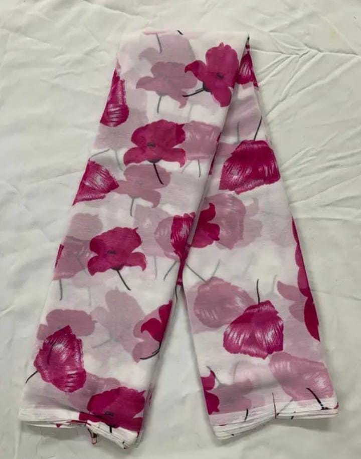 woman daily use printed saree