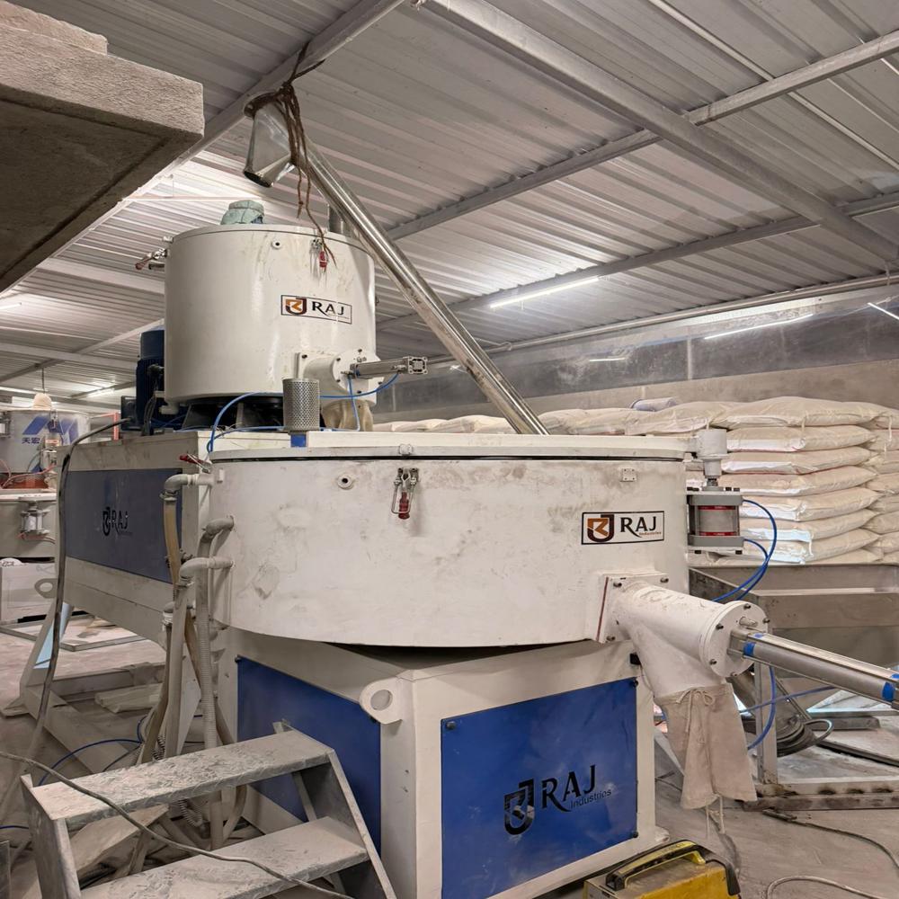 Pvc Pipe And Plastic Scrap Grinder Machine - Color: White