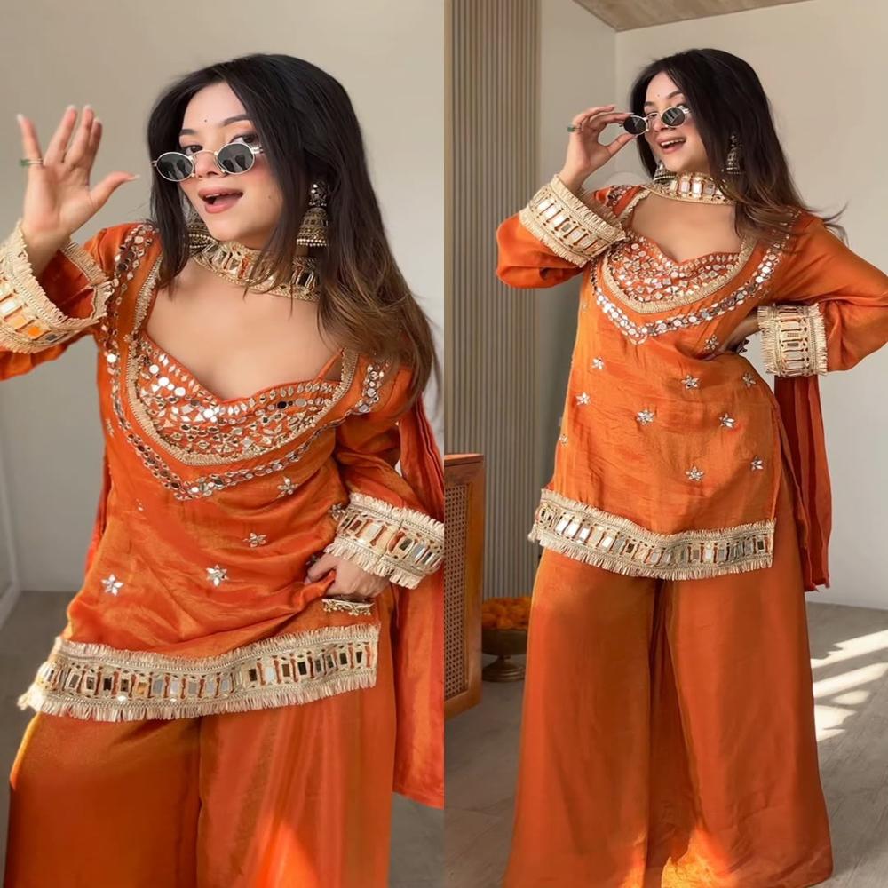 WOMENS HEAVY PARTY WEAR TRENDIND WEDDING WEAR PAKISTANI COLLETION