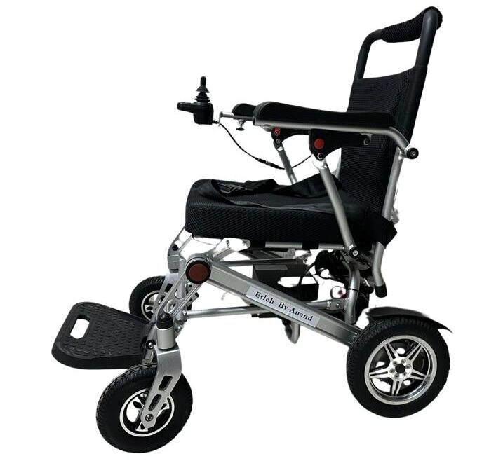 Travelling Wheel Chair