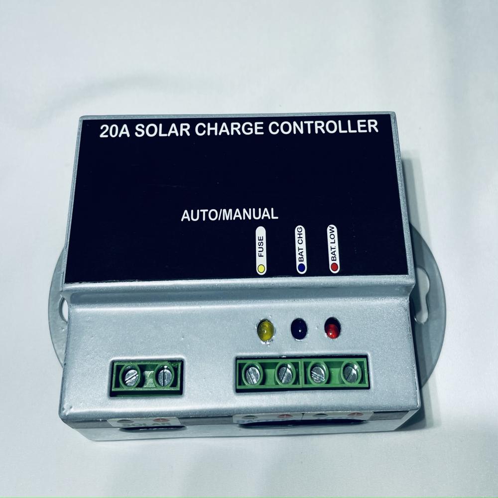 20a Pwm Solar Charge Controller - Color: Siliver